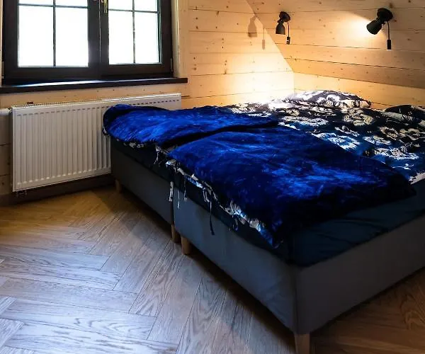 Kaszubski Dom Podcieniowy Bohema * Mezowo